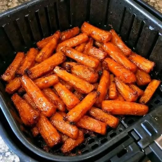 Air Fryer Honey Garlic Carrots
